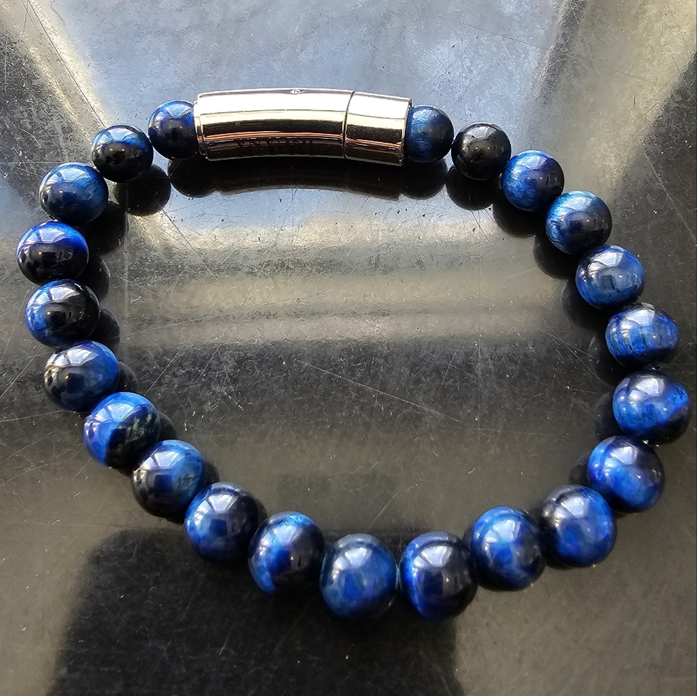 Blue Iguana Tigers Eye bracelet Blue